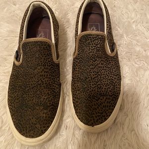Vans slip on men’s 7.5 women’s size 9